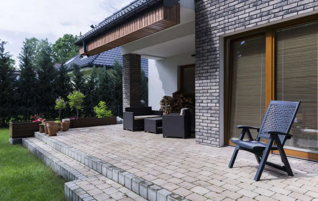 How Much Should a Paver Patio Cost