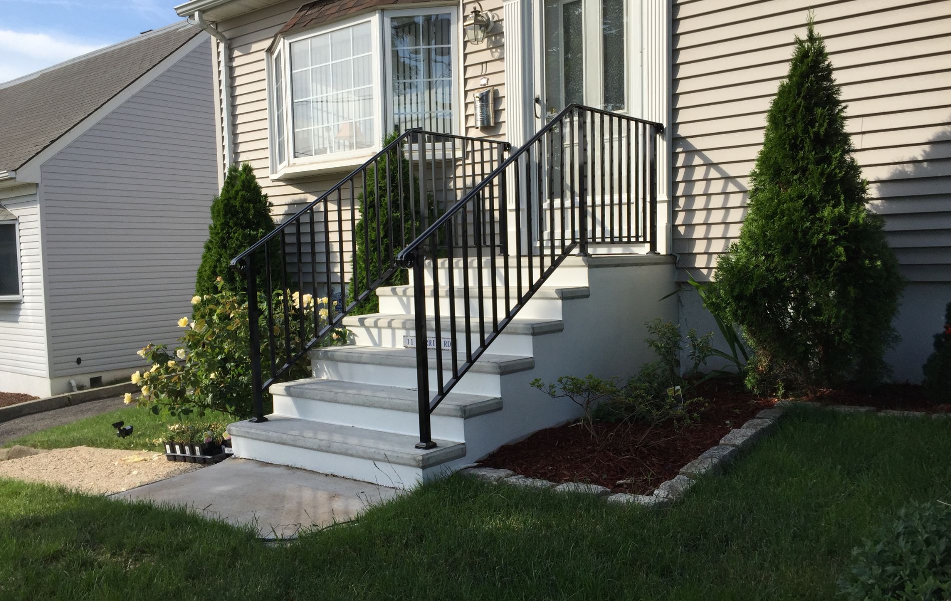 Advantages of Concrete Stairs Outside the House