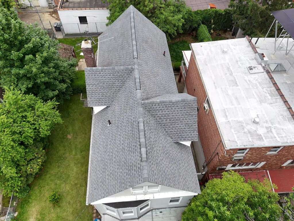 Full project, Roof, Gutter, Plywood & Siding in Bronx Project Shot 3