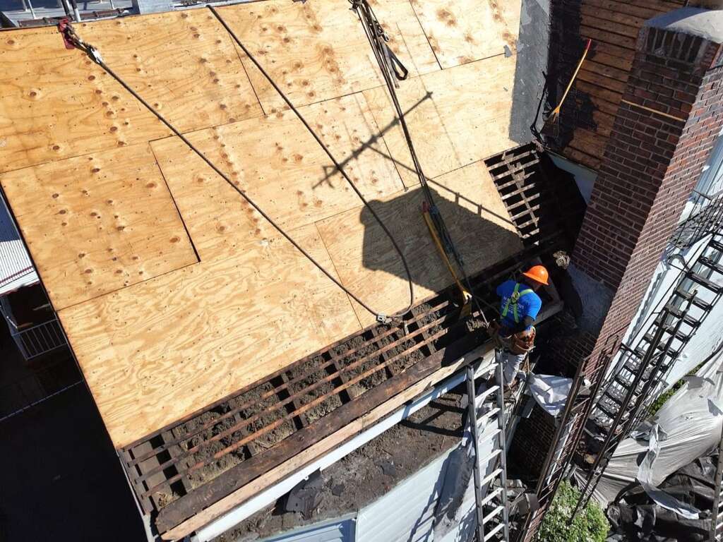 Full project, Roof, Gutter, Plywood & Siding in Bronx Project Shot 8